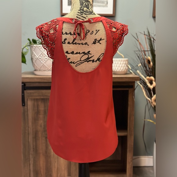 Express top, size small. - Picture 3 of 3